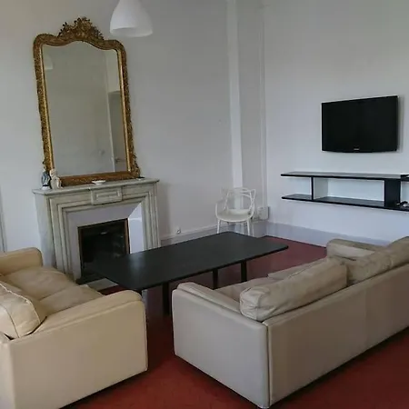 Spacious In The Center Of 아파트 칸느